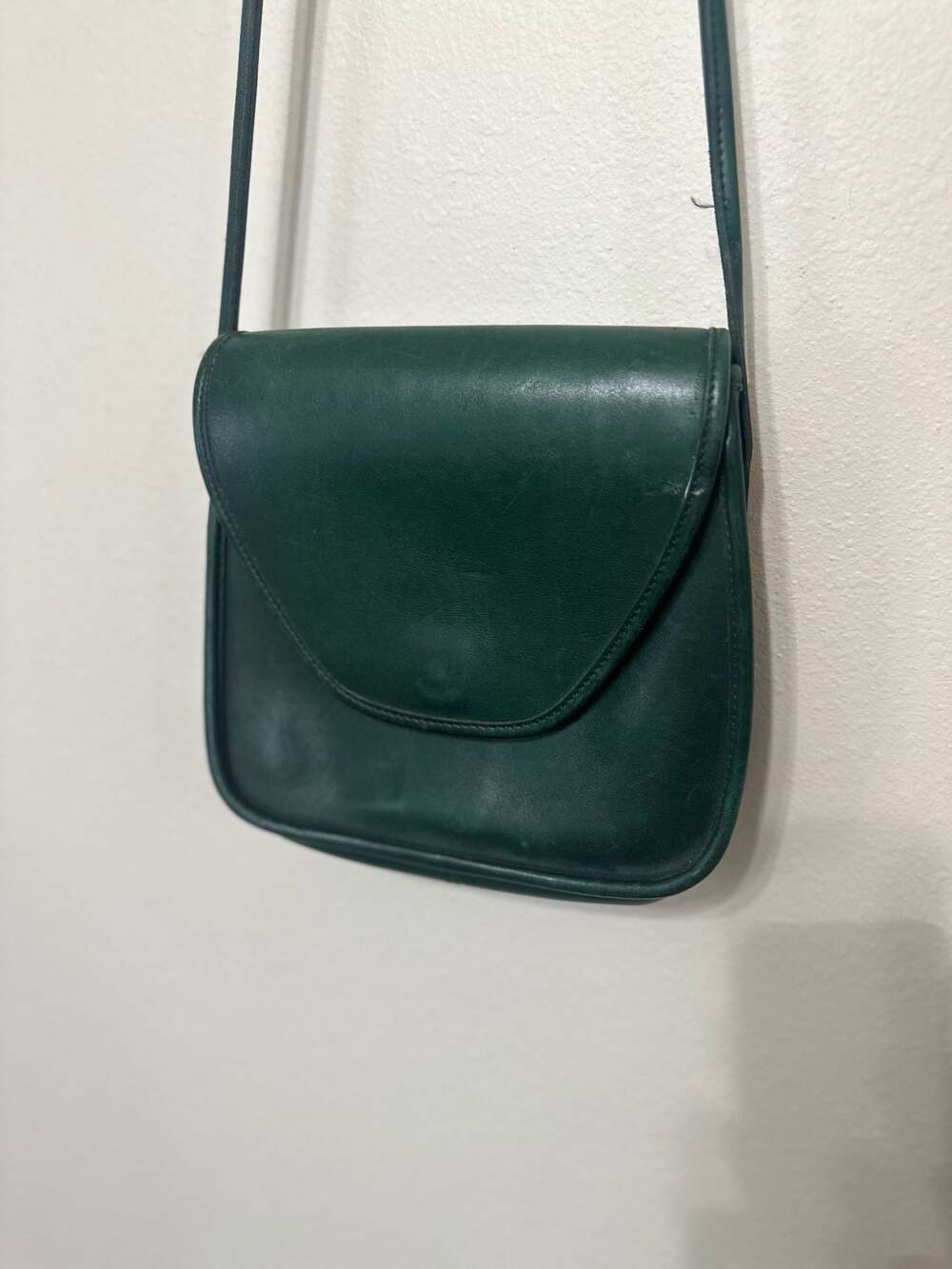 Authentic Coach Lindsey Handbag in Green Color with mini wallet
No 301 - Picture 3 of 16